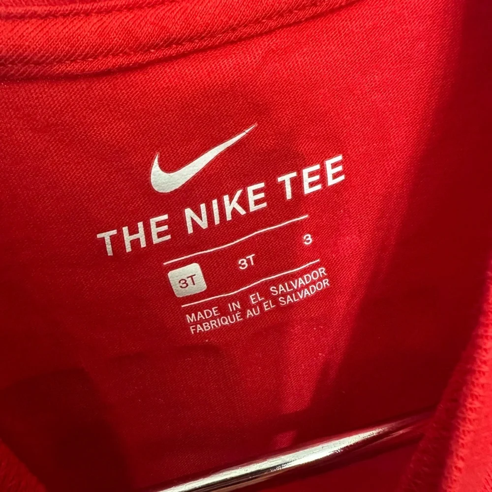 Nike Kids‎ Red Mahomes Jersey Tee